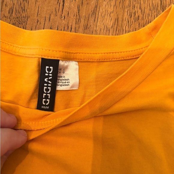 Shirts - Picture 3 of 5